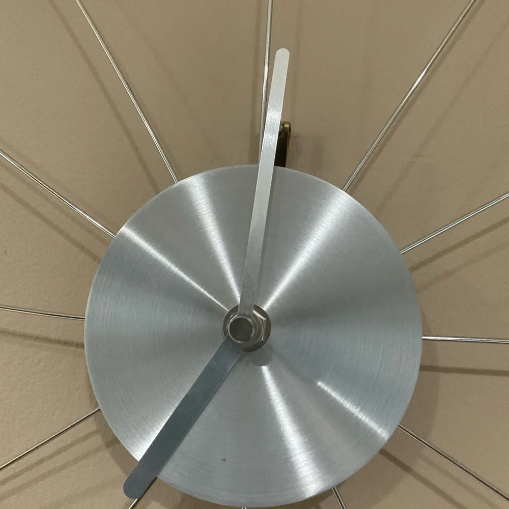 ☀️☀️Wall Silver Clock, 15” diameter